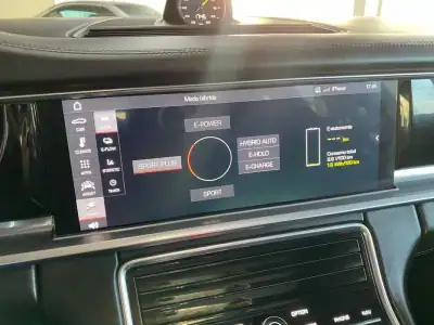 Porsche Panamera 2018 - 60500 EUR, 104962 km - AUTO.MOTO.pt - 104962km - foto 30 de 58