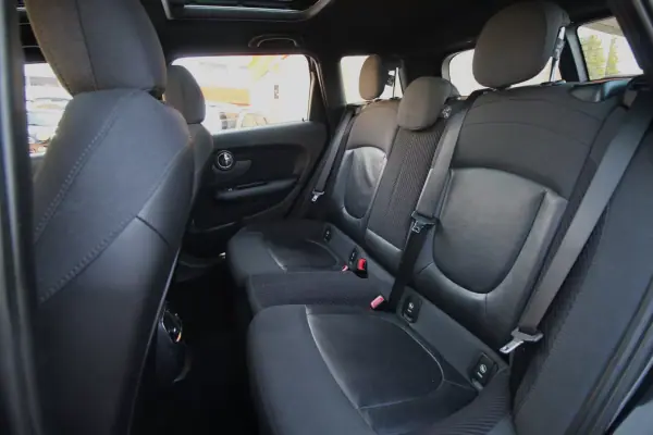 MINI Clubman 2017 - 14990 EUR, 195000 km - 195000km - foto 18 de 29