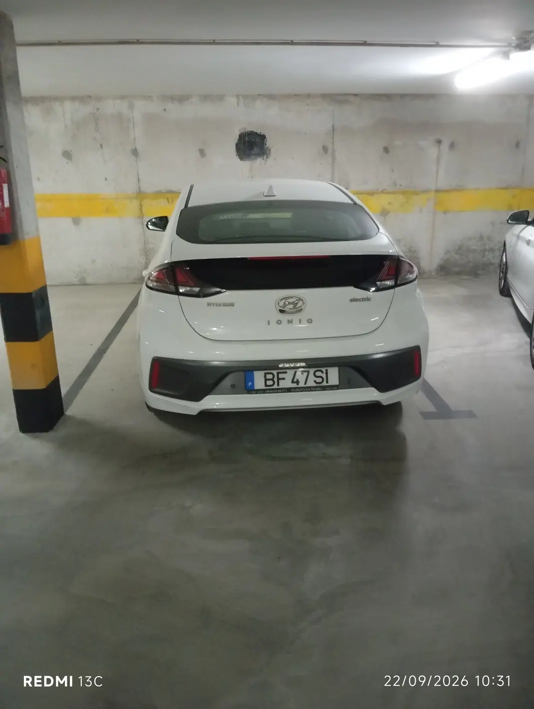 Hyundai Ioniq 2021 - 22500 EUR, 123000 km - 123000km - foto 6 de 6