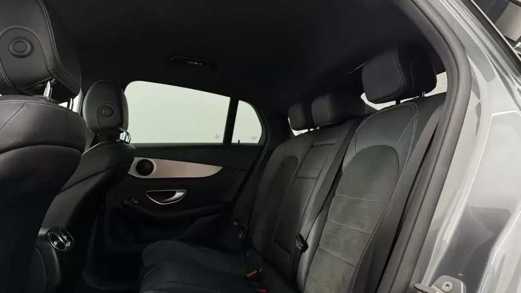 Mercedes-Benz GLC 250 2017 - 38490 EUR, 96900 km - AUTO.MOTO.pt - 96900km - foto 24 de 27