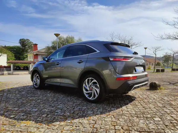 DS DS7 Crossback 2019 - 24990 EUR, 159000 km - AUTO.MOTO.pt - 159000km - foto 4 de 12