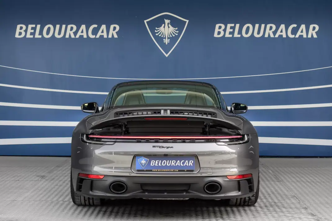 Porsche 992 2022 - 205000 EUR, 21755 km - AUTO.MOTO.pt - 21755km - foto 9 de 29