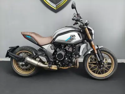 CFMOTO 700 CL-X 2026 - 6150 EUR, 950 km - AUTO.MOTO.pt - 950km - foto 4 de 26