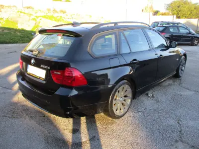 BMW 320 2009 - 8900 EUR, 236000 km - AUTO.MOTO.pt - 236000km - foto 6 de 12