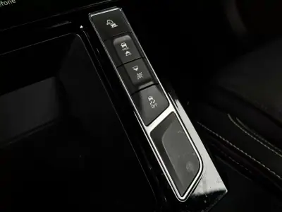 Jaguar I-Pace 2018 - 26990 EUR, 118500 km - AUTO.MOTO.pt - 118500km - foto 29 de 35