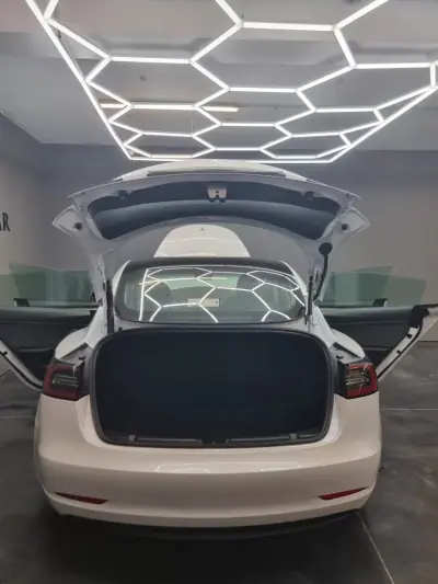Tesla Model 3 2022 - 30800 EUR, 94100 km - 94100km - foto 11 de 15