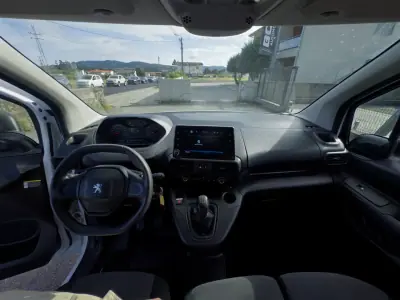 Peugeot Partner 2019 - 12990 EUR, 141000 km - AUTO.MOTO.pt - 141000km - foto 30 de 30