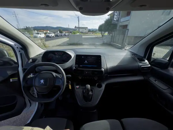 Peugeot Partner 2019 - 12990 EUR, 141000 km - AUTO.MOTO.pt - 141000km - foto 30 de 30