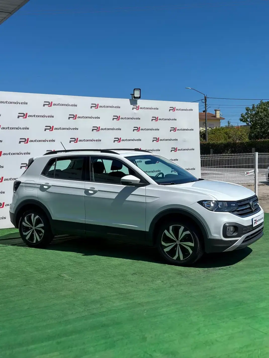 Volkswagen T-Cross 2019 - 18500 EUR, 43397 km - 43397km - foto 6 de 24