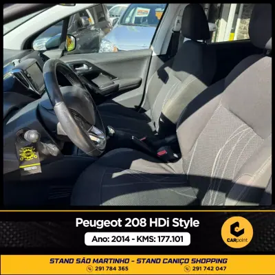 Peugeot 208 2014 - 9990 EUR, 177101 km - AUTO.MOTO.pt - 177101km - foto 7 de 10
