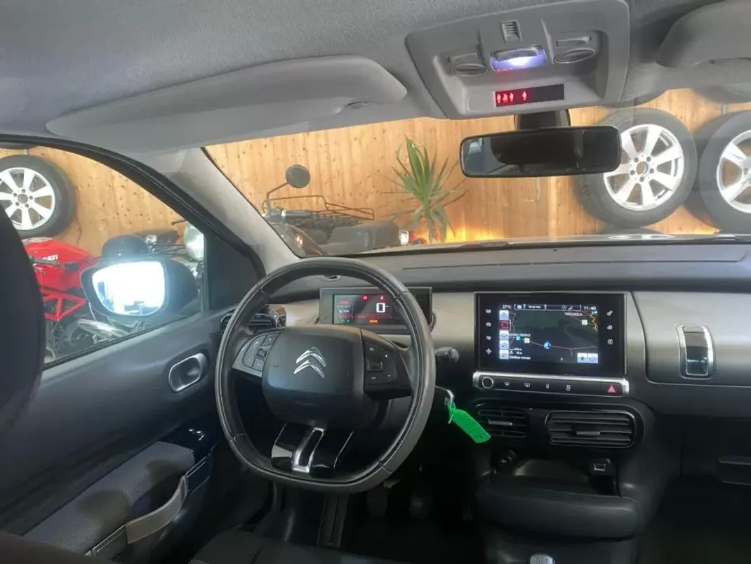 Citroën C4 Cactus 2014 - 11900 EUR, 169000 km - AUTO.MOTO.pt - 169000km - foto 8 de 16