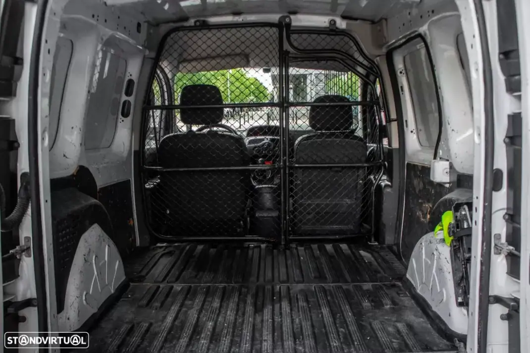 Renault KANGOO EXPRESS 1.5 DCI 115HP ENERGY MAXI BUSINESS 2016 - 5490 EUR, 397806 km - AUTO.MOTO.pt - 397806km - foto 15 de 23