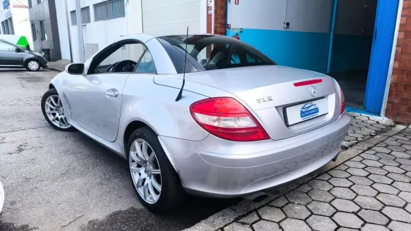 Mercedes-Benz SLK 200 2005 - 12800 EUR, 175000 km - AUTO.MOTO.pt - 175000km - foto 6 de 19