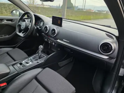 Audi A3 Sportback 2017 - 18990 EUR, 164000 km - AUTO.MOTO.pt - 164000km - foto 20 de 39