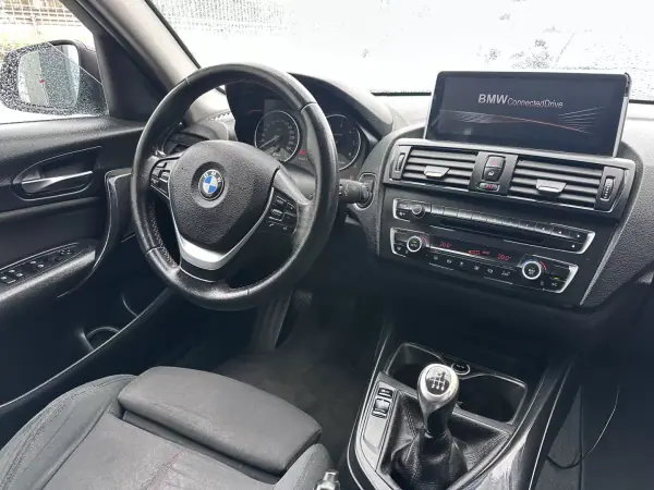 BMW 116 2013 - 10900 EUR, 220000 km - AUTO.MOTO.pt - 220000km - foto 18 de 31