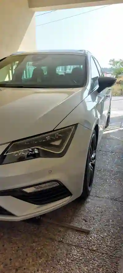 SEAT Leon ST 2017 - 23000 EUR, 198500 km - 198500km - foto 2 de 11