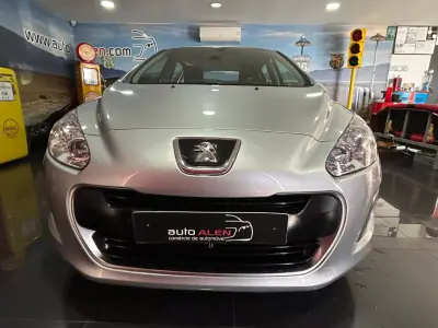 Peugeot 308 2011 - 5250 EUR, 262746 km - 262746km - foto 2 de 17