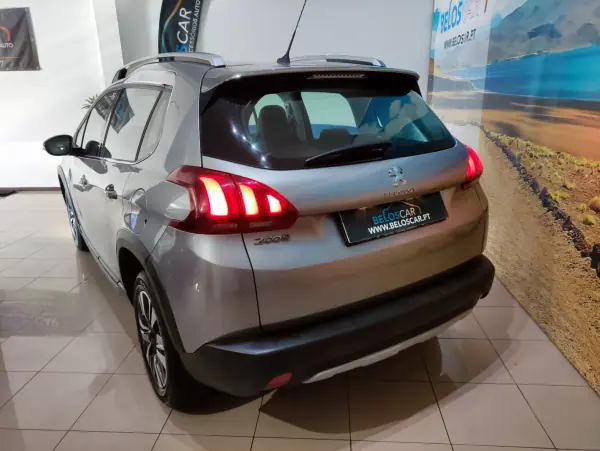 Peugeot 2008 2018 - 13250 EUR, 37000 km - AUTO.MOTO.pt - 37000km - foto 8 de 31