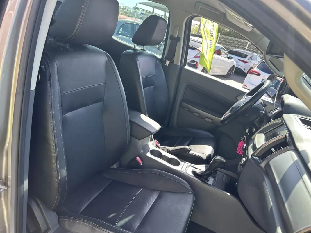 Ford Ranger 2017 - 27947 EUR, 150000 km - AUTO.MOTO.pt - 150000km - foto 15 de 22