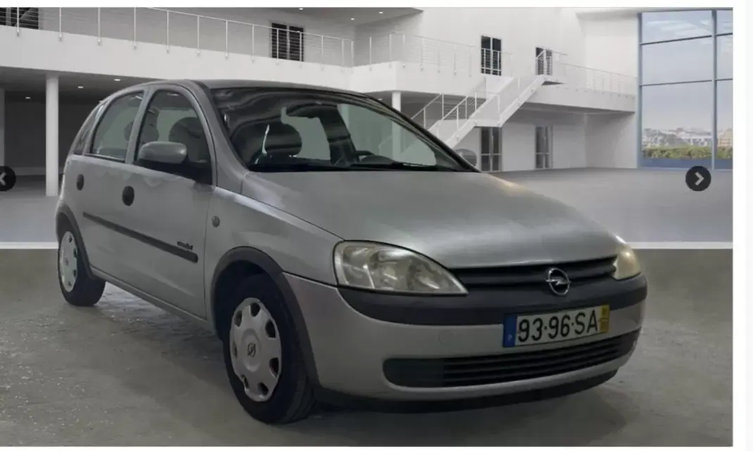 Opel Corsa 2000 - 1800 EUR, 179010 km - AUTO.MOTO.pt - 179010km - foto 2 de 10