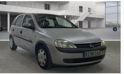 Opel Corsa 2000 - 1800 EUR, 179010 km - AUTO.MOTO.pt - 179010km - foto 2 de 10