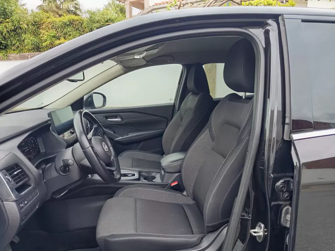 Nissan Qashqai 2023 - 23990 EUR, 89300 km - AUTO.MOTO.pt - 89300km - foto 11 de 22