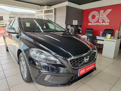Volvo V40 Cross Country 2014 - 211000km
