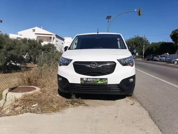 Opel 2019 — photo 3 of 10