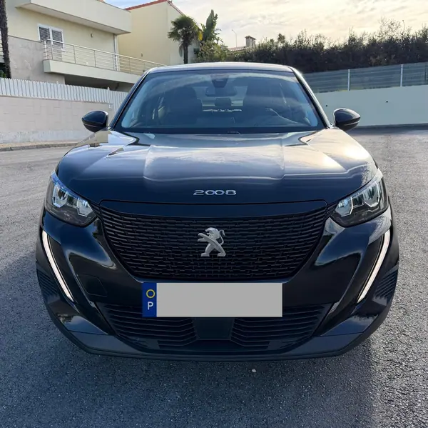 Peugeot 2008 2021 — foto 2 de 14