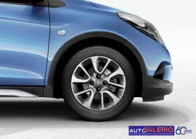 Opel Karl 2017 - 9950 EUR, 87600 km - AUTO.MOTO.pt - 87600km - foto 3 de 4