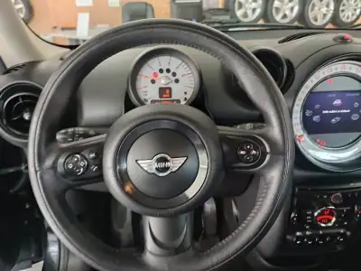MINI Countryman 2013 - 13700 EUR, 149000 km - AUTO.MOTO.pt - 149000km - foto 8 de 15