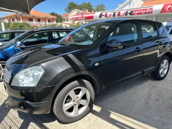 Nissan Qashqai 2008 - 7990 EUR, 150000 km - 150000km - foto 2 de 7