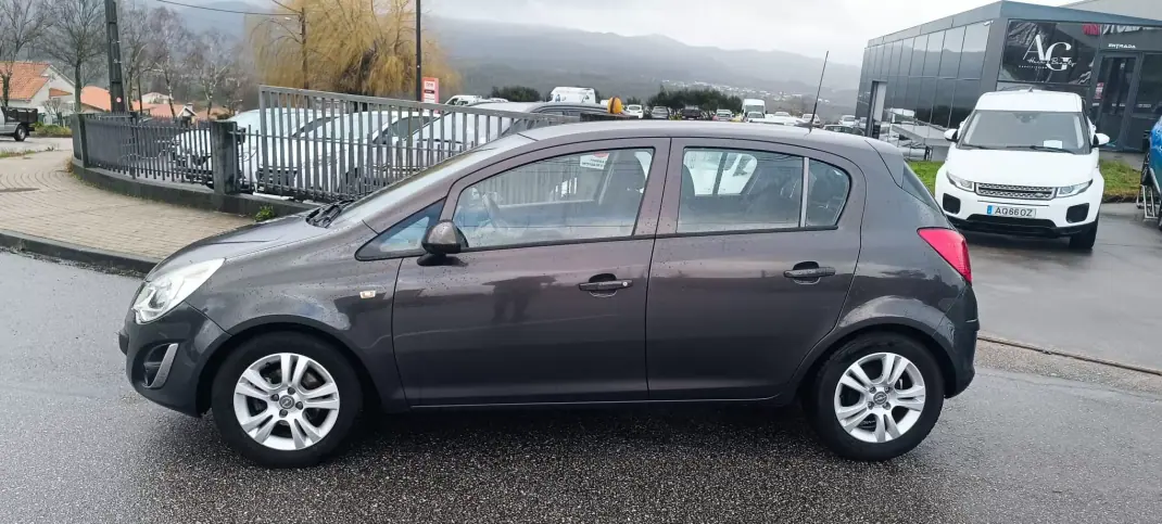 Opel Corsa 2013 - 6500 EUR, 193000 km - AUTO.MOTO.pt - 193000km - foto 2 de 16