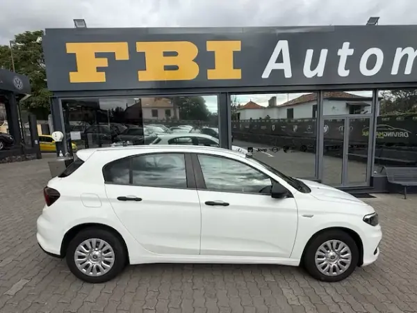 Fiat Tipo 2020 - 14900 EUR, 66570 km - AUTO.MOTO.pt - 66570km - foto 6 de 11