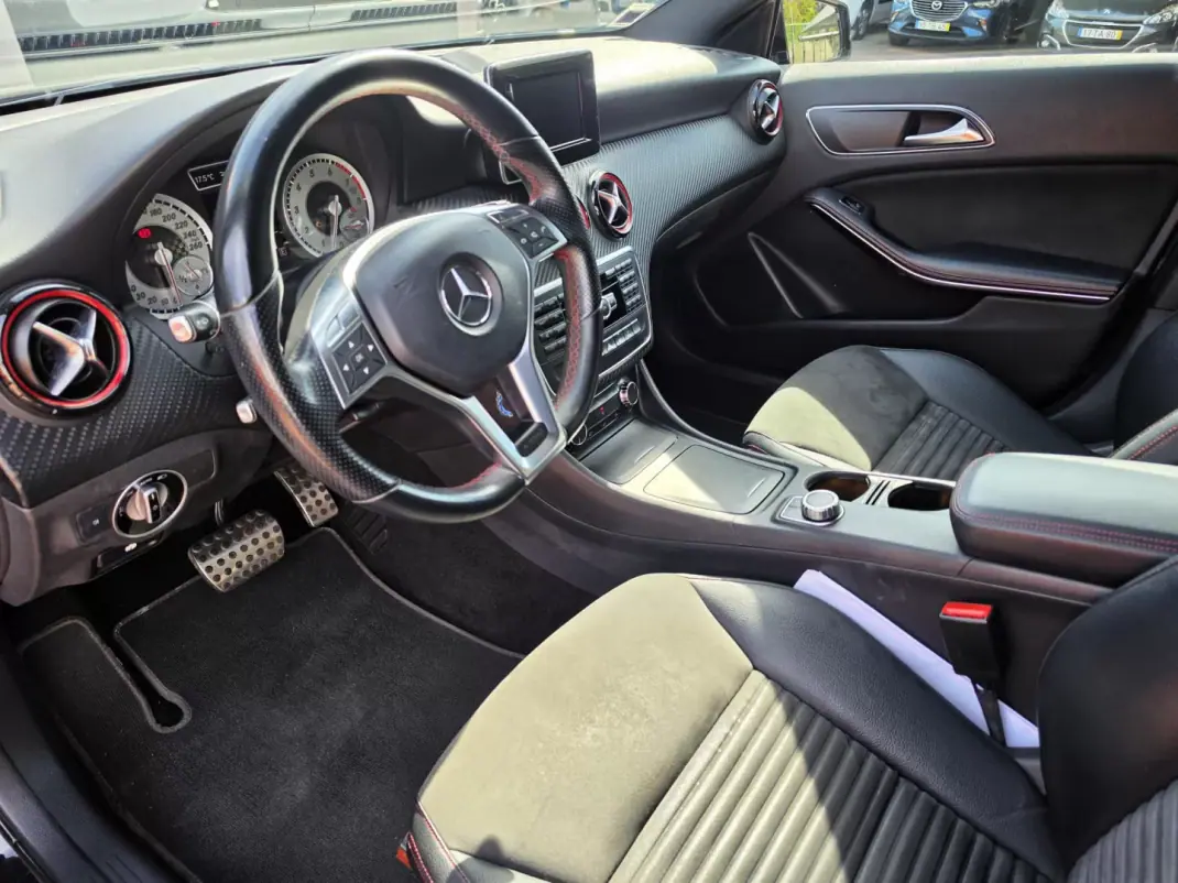 Mercedes-Benz A 250 2013 - 16950 EUR, 145000 km - AUTO.MOTO.pt - 145000km - foto 3 de 5