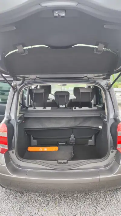 Renault Grand Modus 2009 - 6589 EUR, 209758 km - AUTO.MOTO.pt - 209758km - foto 12 de 15