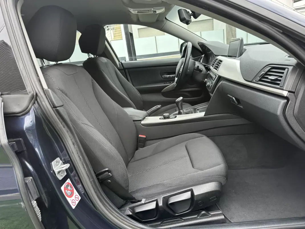 BMW 418 Gran Coupé 2015 - 15900 EUR, 293000 km - 293000km - foto 41 de 52