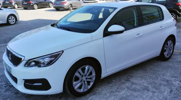 Peugeot 308 2019 - 11950 EUR, 114000 km - 114000km - foto 7 de 38