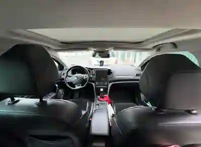 Renault Mégane Coupe 2018 - 9000 EUR, 240000 km - 240000km - foto 5 de 6