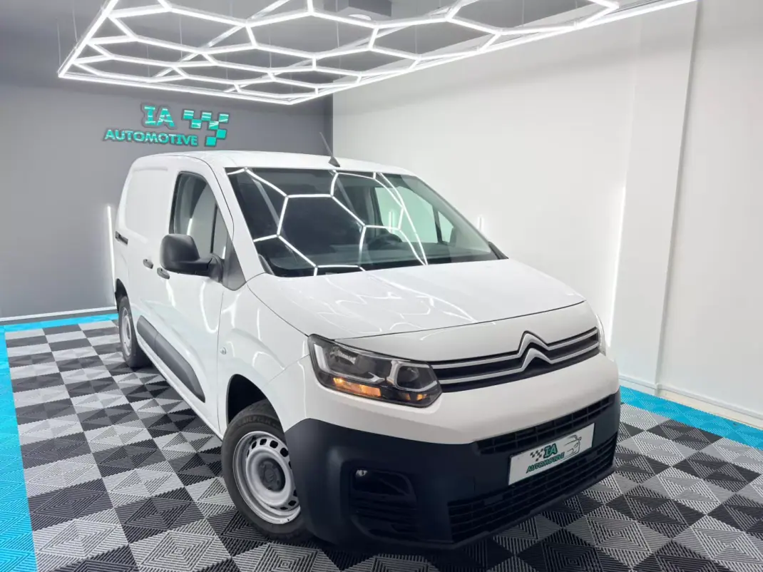 Citroën Berlingo 2019 - 11000 EUR, 128000 km - 128000km - foto 4 de 17