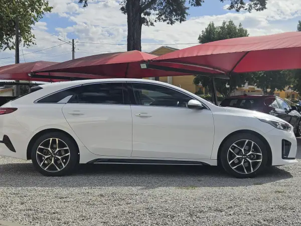 Kia ProCeed 2020 - 17400 EUR, 119400 km - AUTO.MOTO.pt - 119400km - foto 9 de 69