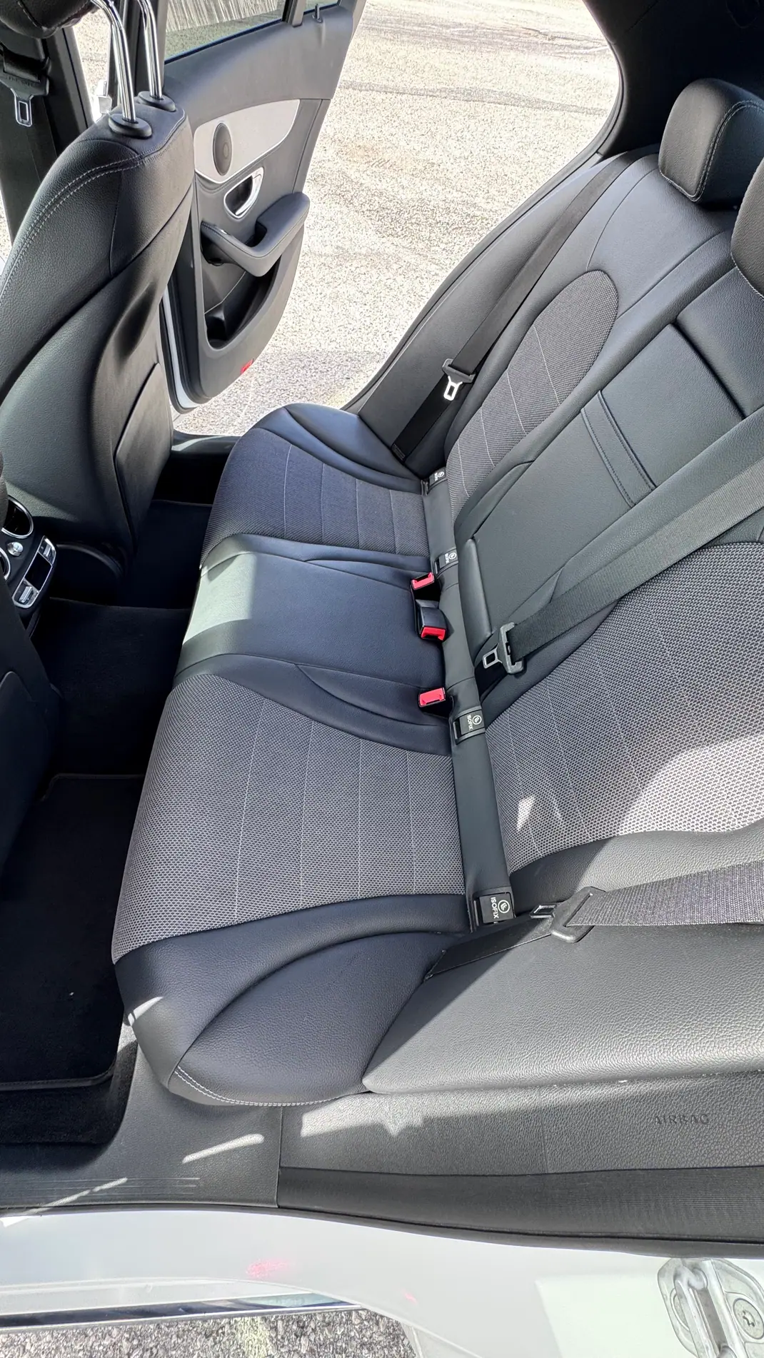 Mercedes-Benz C 200 2015 - 20500 EUR, 104000 km - AUTO.MOTO.pt - 104000km - foto 5 de 21