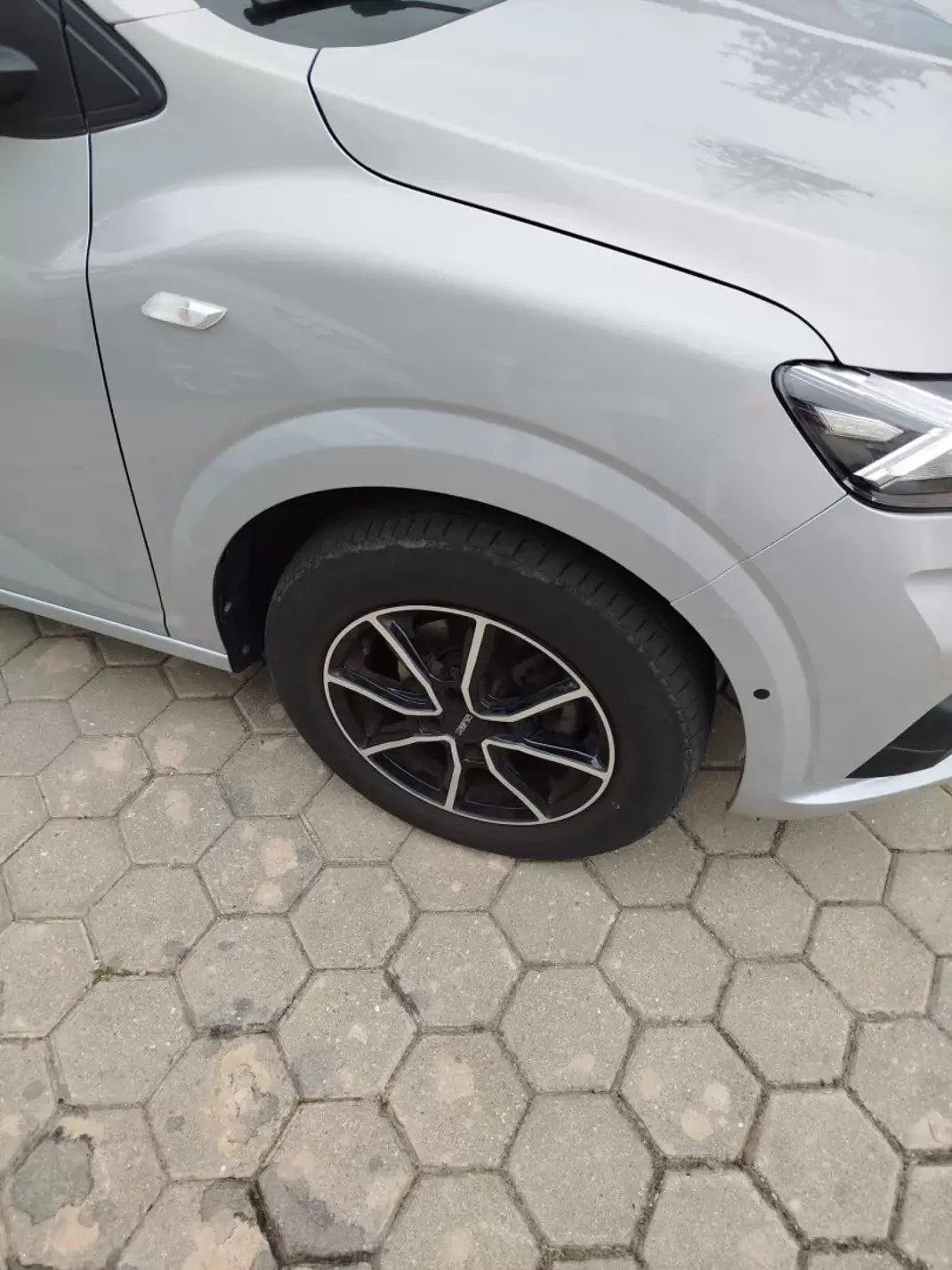 Dacia Sandero 2023 - 16900 EUR, 30924 km - AUTO.MOTO.pt - 30924km - foto 5 de 16