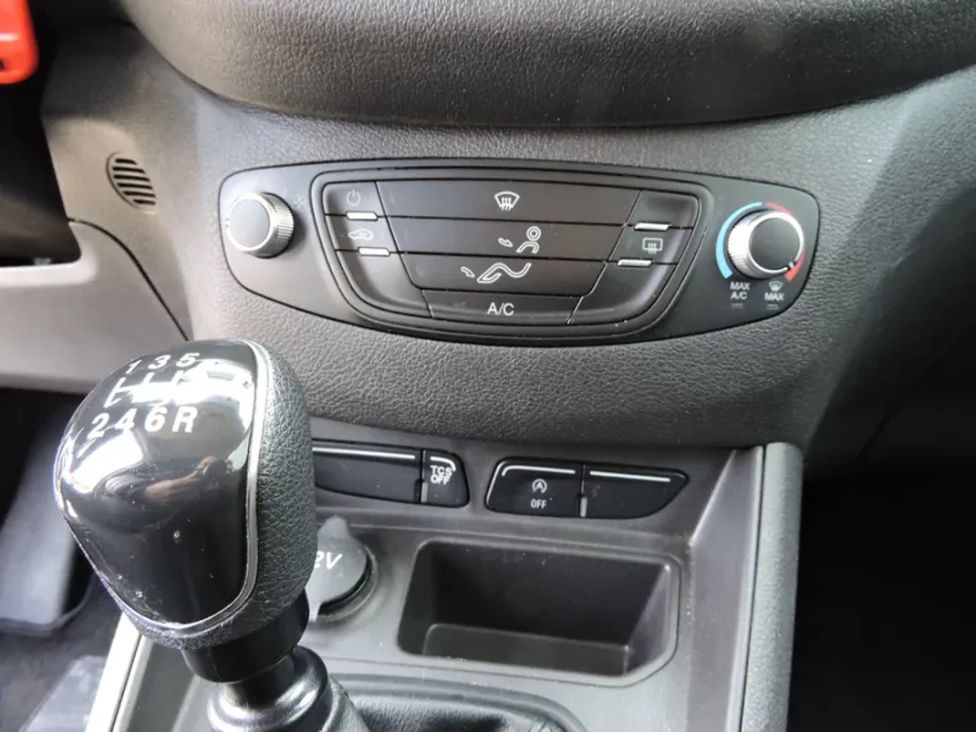 Ford 1.5 TDCi Trend 2022 - 15000 EUR, 51000 km - AUTO.MOTO.pt - 51000km - foto 11 de 11