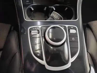 Mercedes-Benz C 300 2020 - 25750 EUR, 107000 km - AUTO.MOTO.pt - 107000km - foto 39 de 42