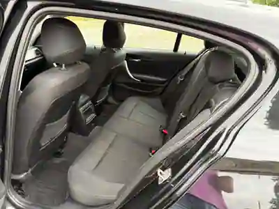 BMW 116 2017 - 18900 EUR, 53517 km - 53517km - foto 15 de 15
