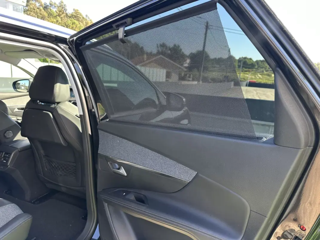 Peugeot 5008 2018 - 14900 EUR, 190000 km - 190000km - foto 63 de 73