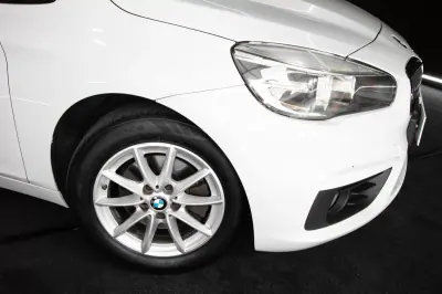 BMW 216 Gran Tourer 2015 — photo 6 of 13