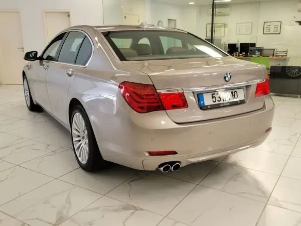 BMW 730 2009 - 23500 EUR, 107760 km - AUTO.MOTO.pt - 107760km - foto 8 de 54