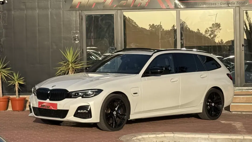 BMW 330 2022 - 35990 EUR, 95000 km - 95000km - foto 12 de 35